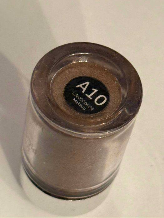 Sypki pigment do oczu