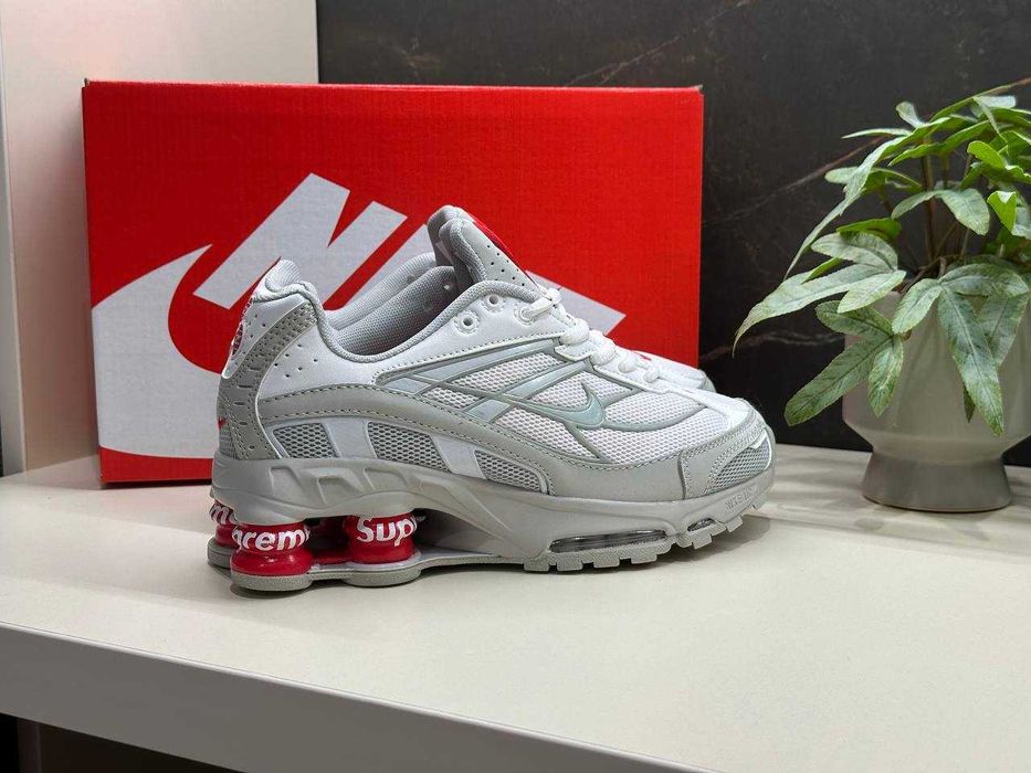 nike shox supreme 38 - купити чоловіче взуття - Ціна на OLX.ua