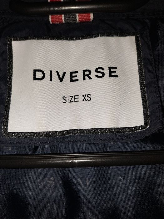 Diverse  Elvaira lekka kurtka przejściowa  XS 34