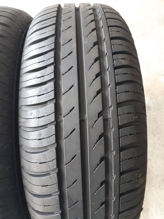Dois pneus novos 185/60r14 82T Continental Seat Ibiza 6k Honda Civic