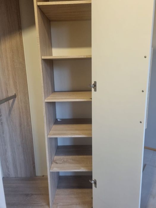 Szafa narożna i komplet mebli