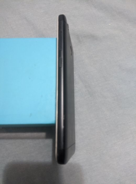 Смартфон Xiaomi Redmi 4x