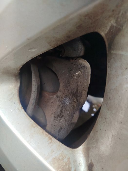 Pinça travão / maxila de travão frente direita MITSUBISHI Grandis (NA_