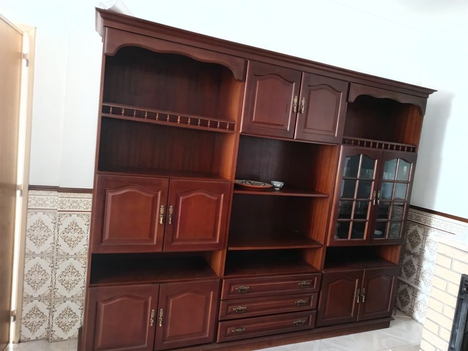 Móvel sala em mogno, elegante e muito bom estado