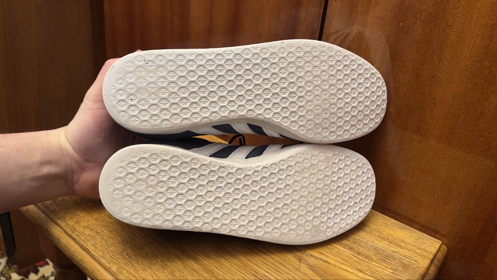 Adidas gazelle чоловічі кросівки 42р.