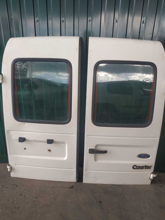 Portas Renault Kango de 2000  Berlingo de 1997 e Ford Corrier de 1996