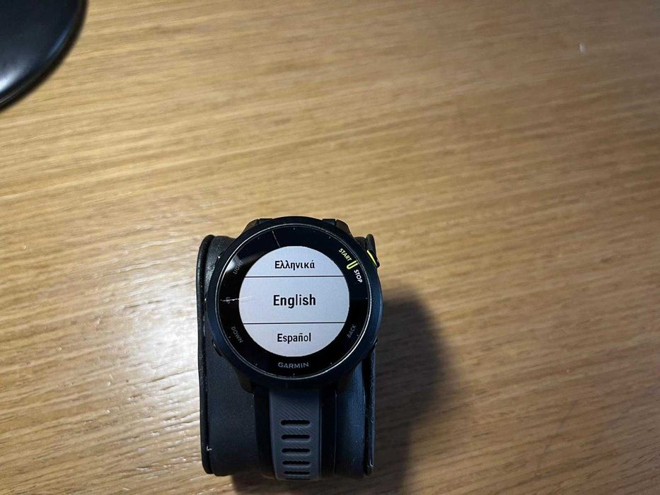 Garmin Forerunner 55 smartwatch z doskonałą baterią + kabel