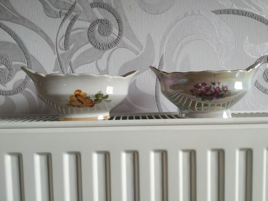 Соусница фарфоровая