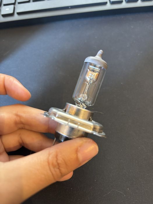 Lâmpada automotiva halógena Osram Silverstar 2.0 H4 12v