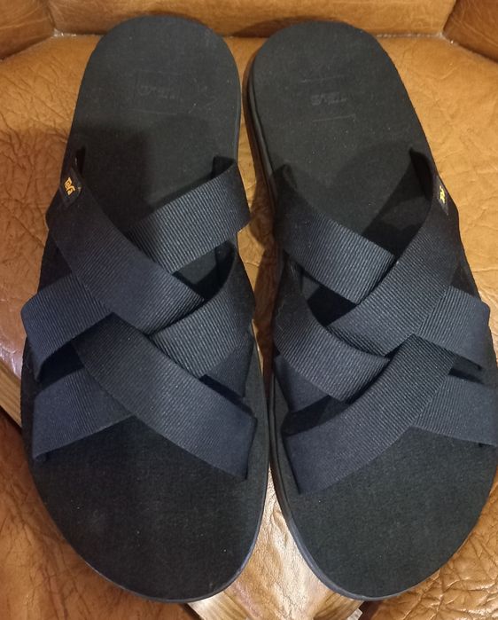 Новые шлепки сандалии TEVA  45,5 размер