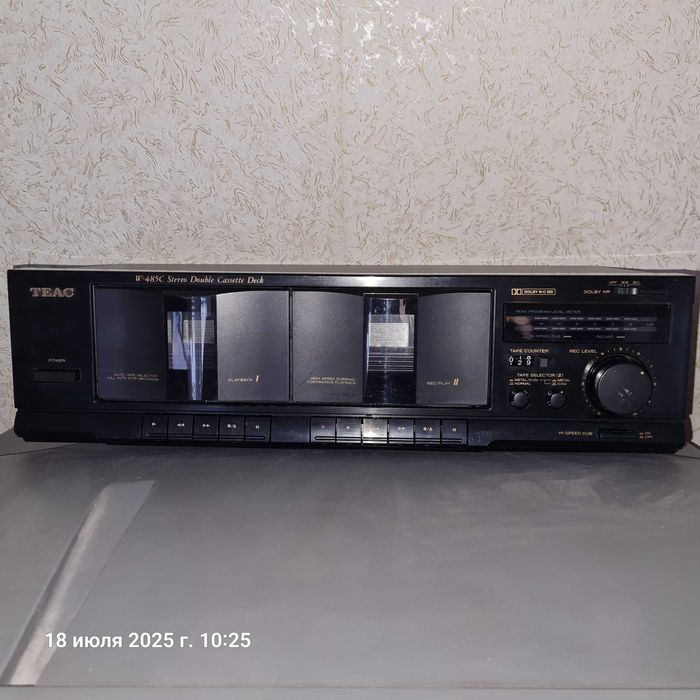 Двухкассетная дека Teac W-485C