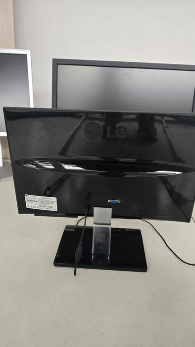 Monitor LG Flatron E2260