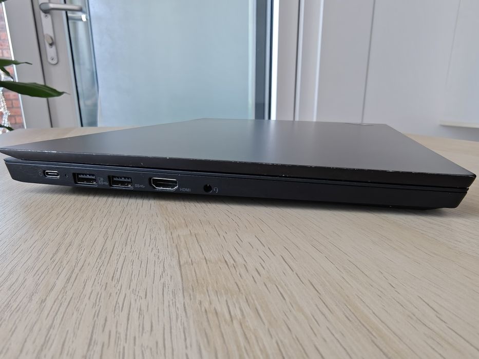 Lenovo ThinkPad E15 Gen 1 / i7 / RX Radeon / 8GB / SSD 256GB