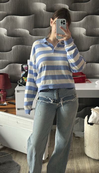 Джинси сині з рваними елементами, розмір 34