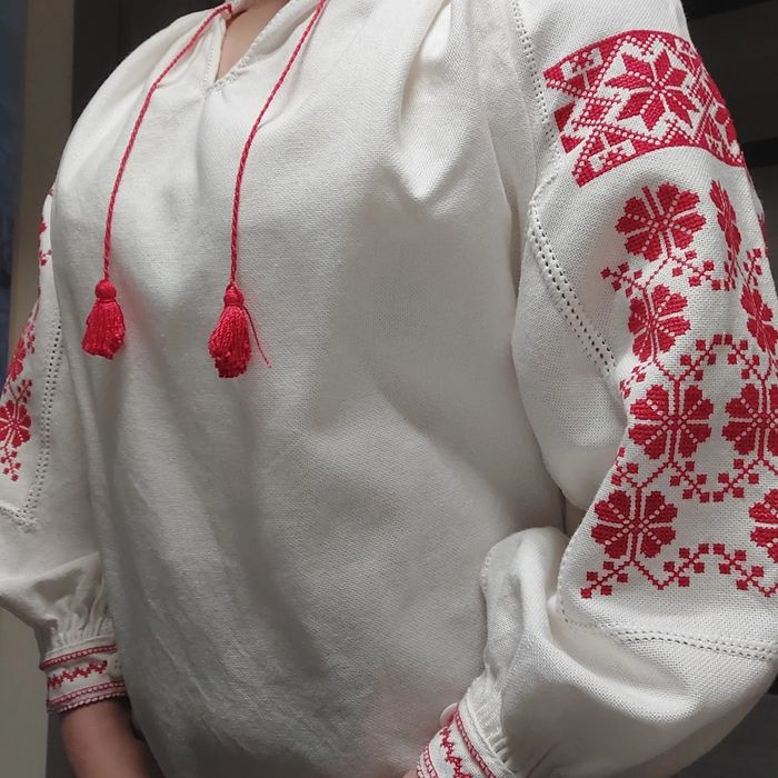 Вишиванка ручної роботи