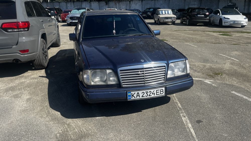 обмін або продаж мерседес w124 e220дес дес мерседес мерседес