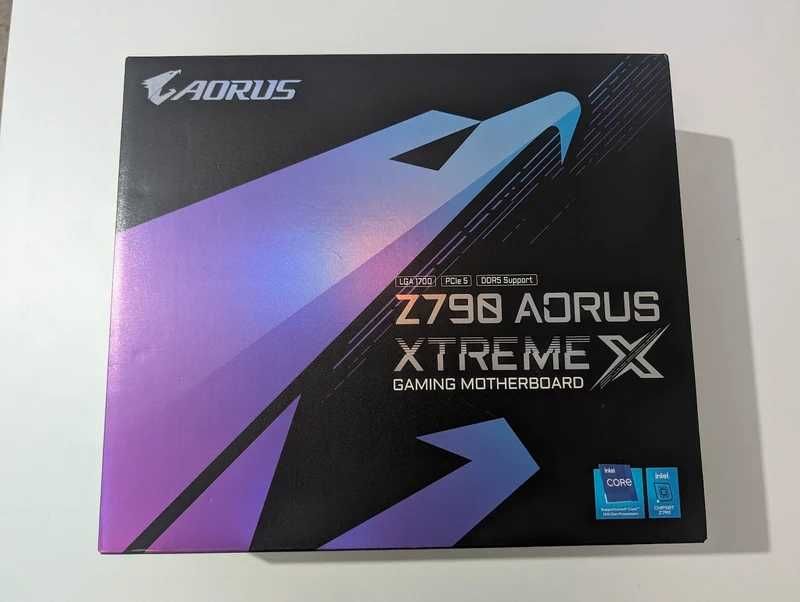 Placa Mãe Aorus Z790 XTREME X (DANIFICADA)