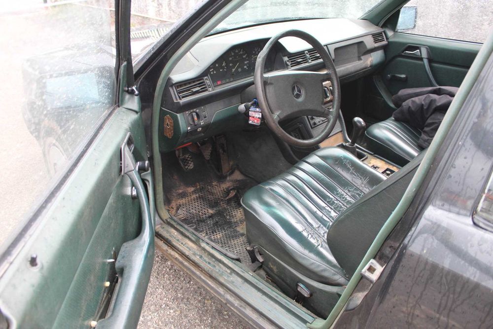 Mercedes-Benz 200d 4v w124 (1 dono)