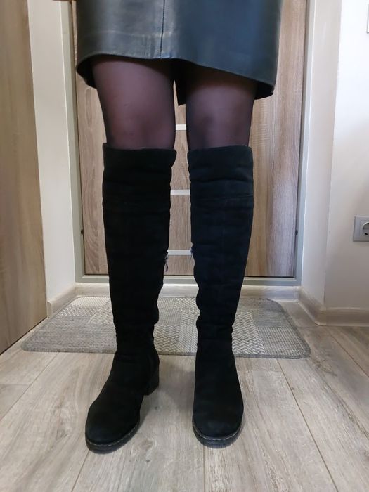 Замшеві чоботи з хутром 37 розмір.