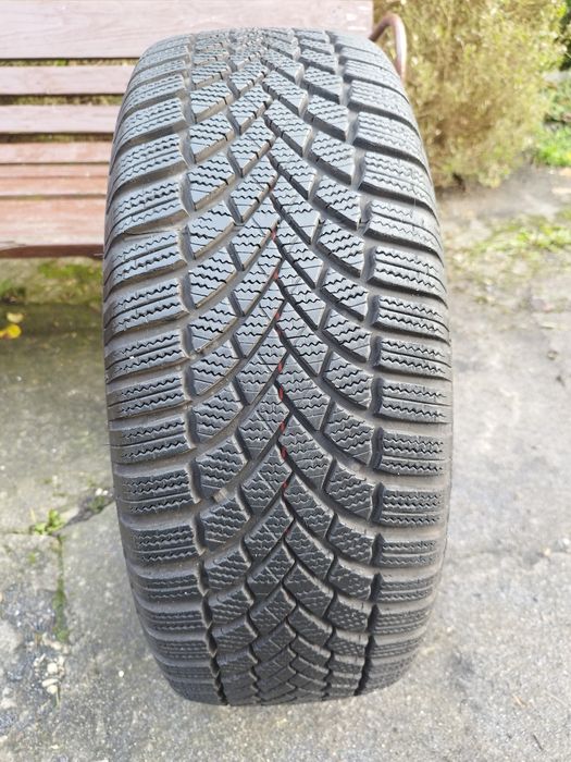 1szt Bridgestone Blizzak LM005 215/60/16 99H 8mm 2024rok
