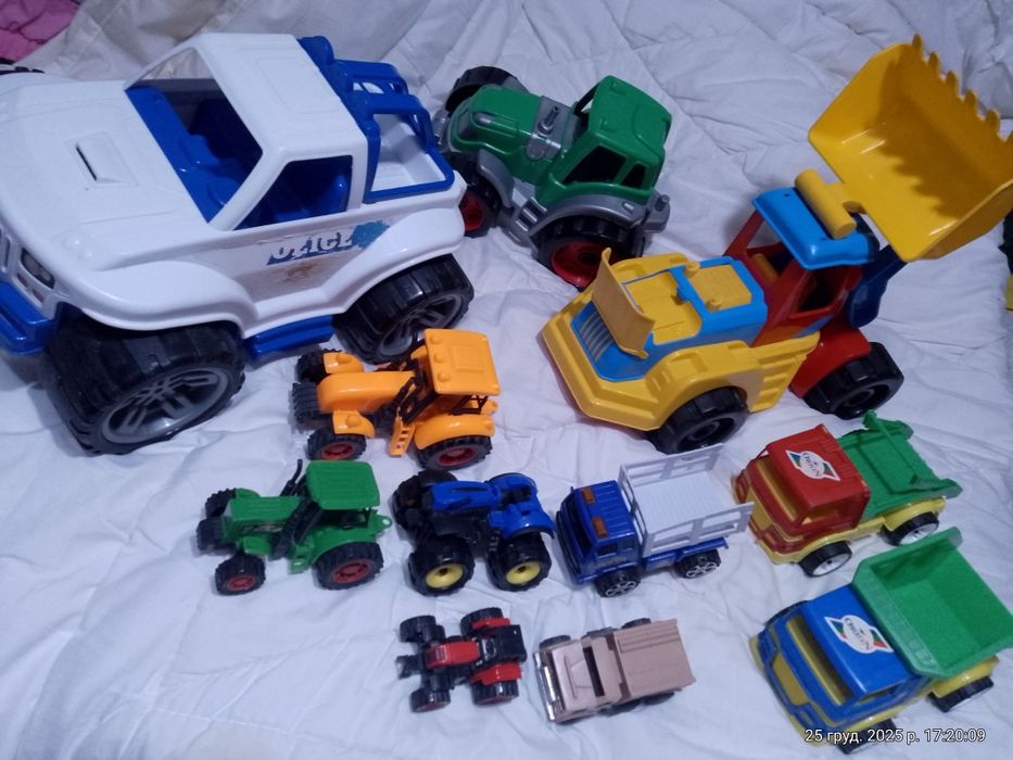 дитячі машинки 30 штук