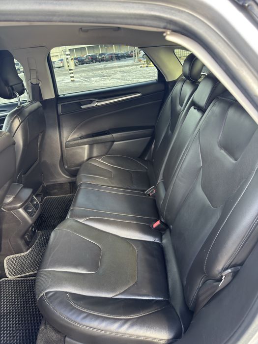 Ford Fusion  Titanium