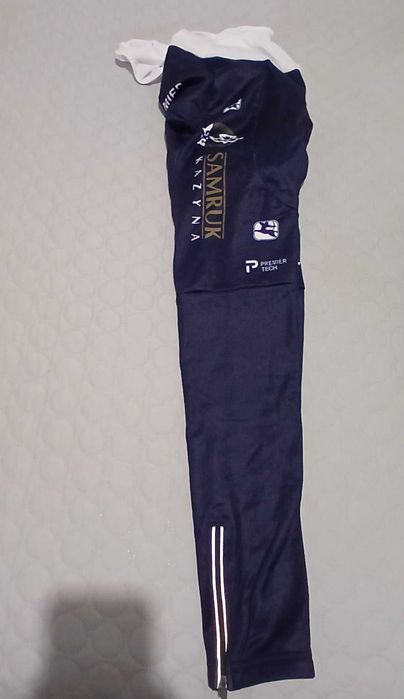 Equipamento ciclismo (ASTANA] Novo