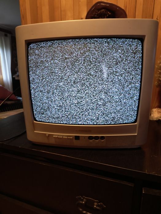 Thomson 14MG135 analogowy do gier retro 14 cali