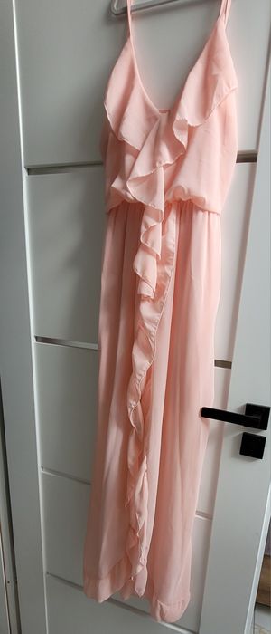 Długa suknia wizytowa