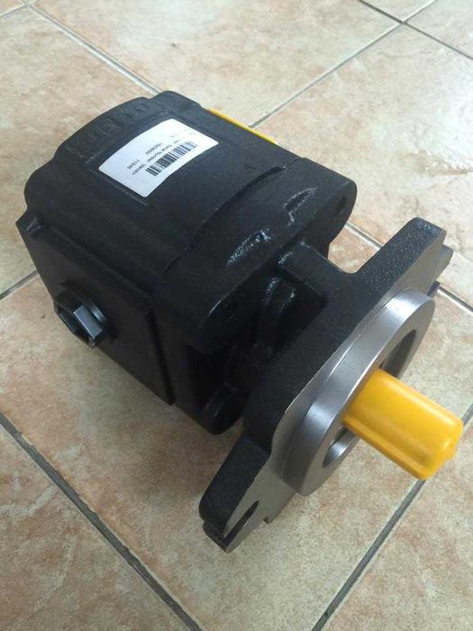 pompa hydrauliczna volvo BL60 BL61 BL60B BL61B