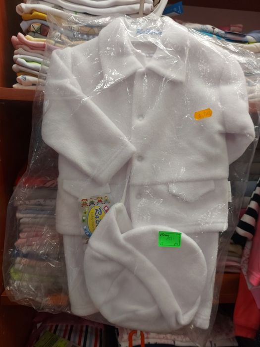 Roczek, chrzest . Biały komplet z polaru dla chłopca rozm .80 cm