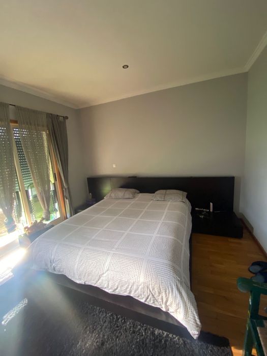 Cama de casal (200cm x 160cm)