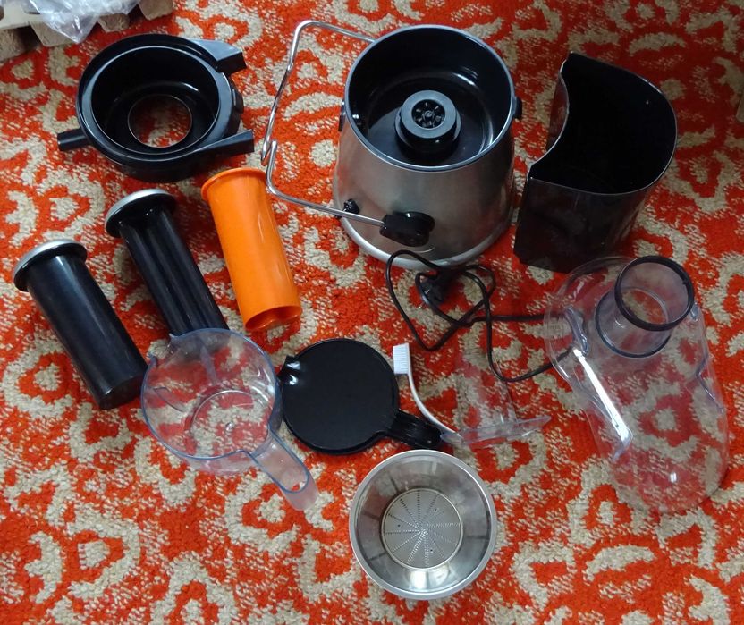 Соковитискач Moulinex