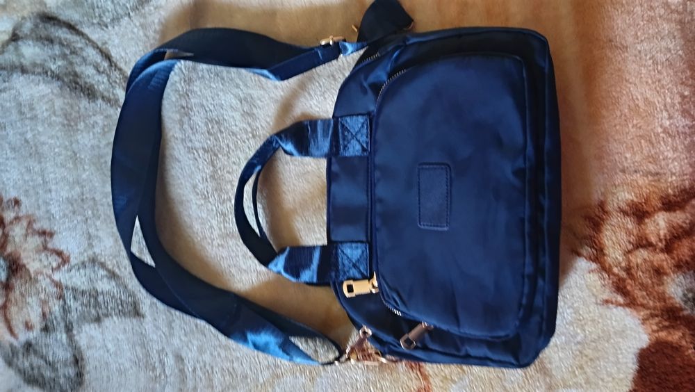 Bolsa com vários compartimentos