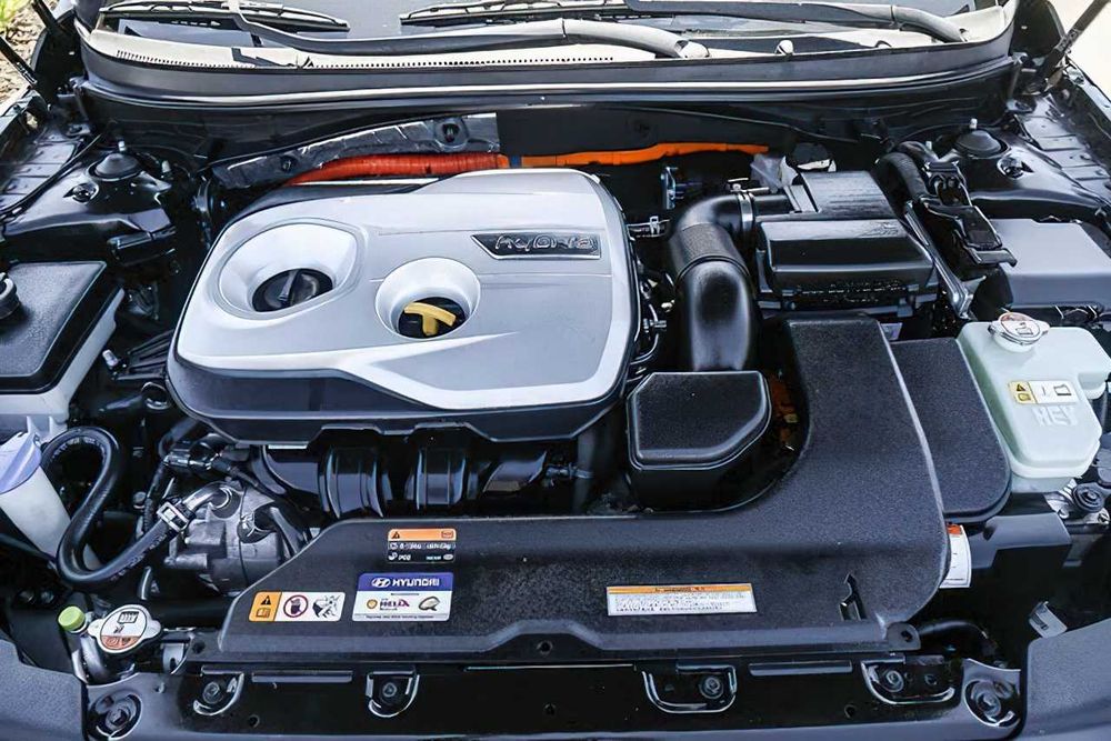 Hyundai Sonata Plug-in Hybrid Limited      2016