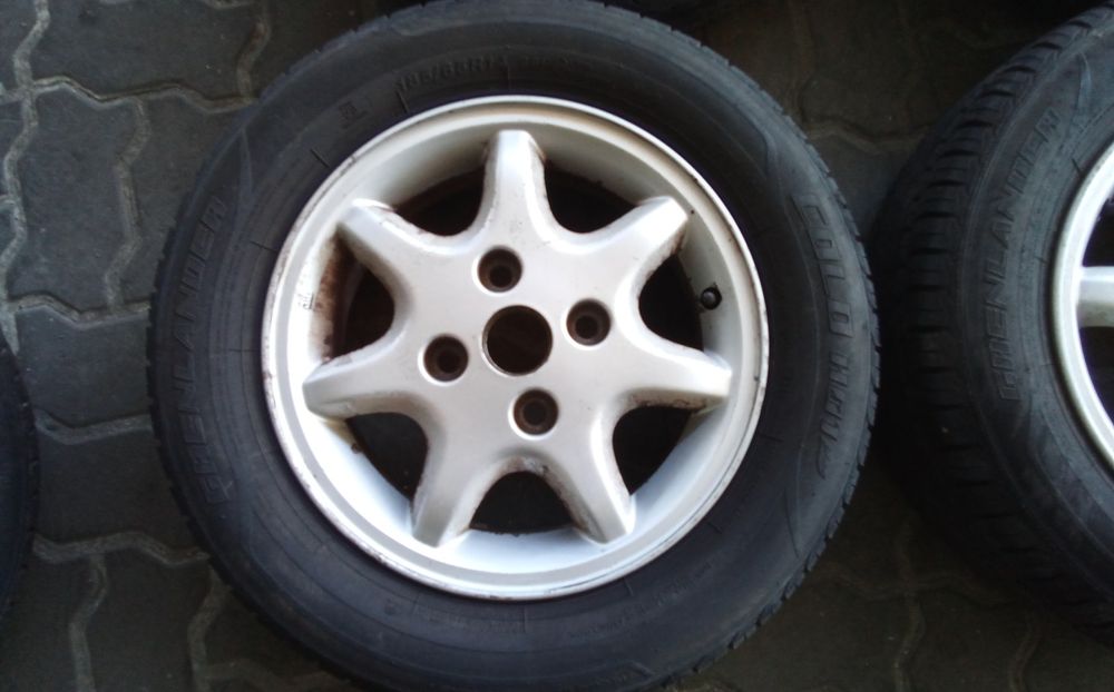 JANTES MITSUBISHI R14 COM PNEUS 185/65 FURAÇÃO 4X100