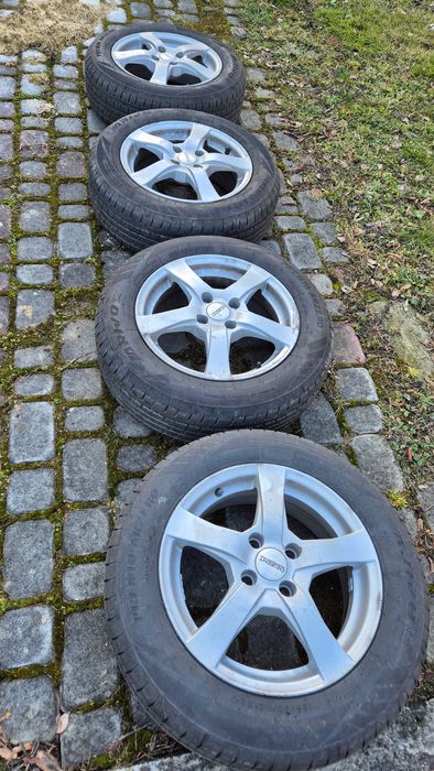 4x kola na oponach letnich 4x100 Et44 R15