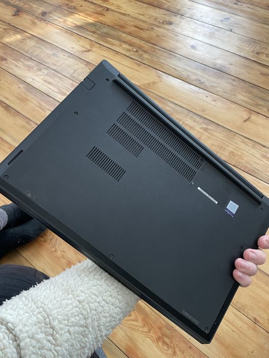 Продам ноутбук Lenovo ThinkPad E15