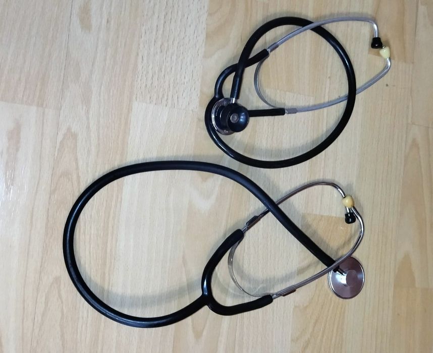 Фонендоскоп. В наличии 2 штуки.