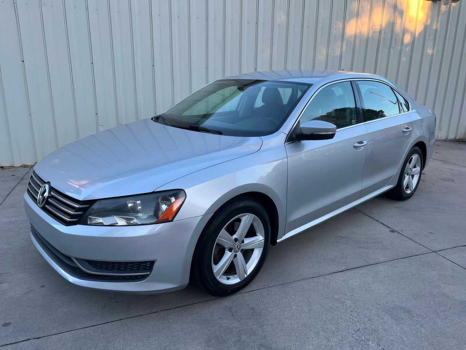 Volkswagen Passat      2014