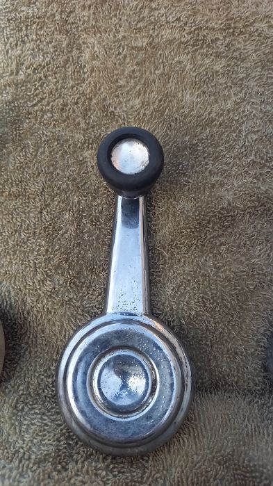 Ручки стеклоподьемника