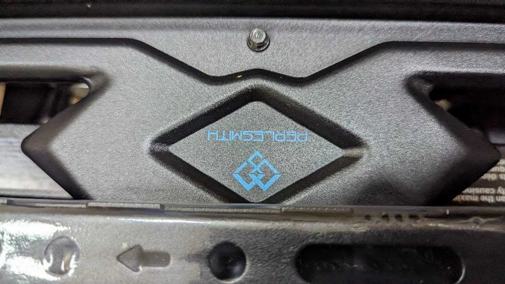 Кріплення для телевізора Perlegear поворотне TV Wall Mount до 45 кг