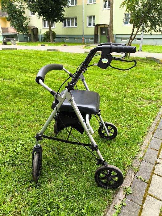 Balkonik dla osoby niepełnosprawnej