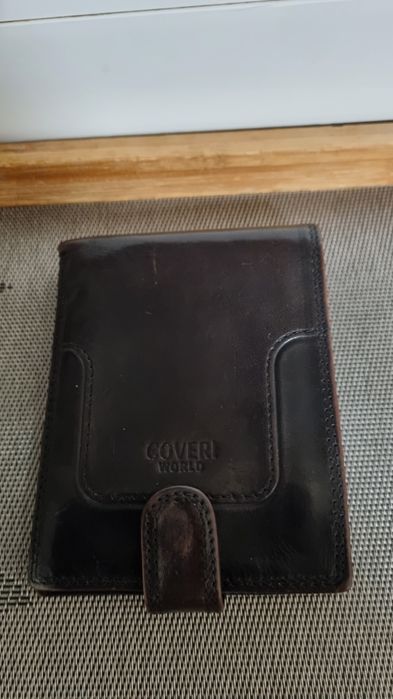 Wielofunkcyjny portfel skórzany Coveri World..