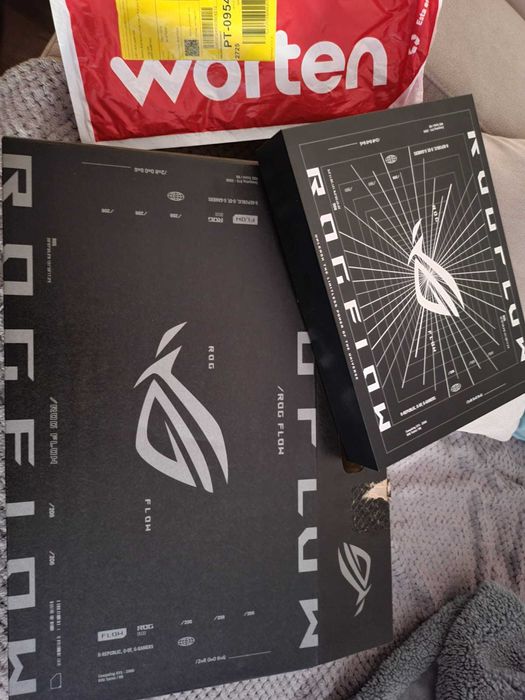 ASUS Gaming Laptop Ryzen 9 7940HS / RTX 4050 / 16GB / 13.4'' / Tablet64740387568387123