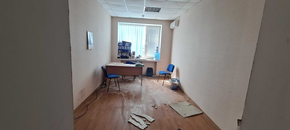 Оренда офісу по вул. Кирова на 4му поверсі  880 кв.м. .
