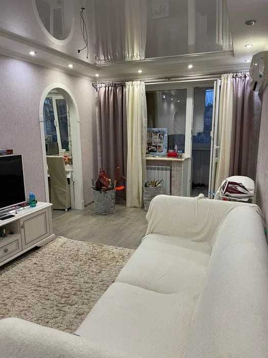 Продам 3 к. квартиру Харьковских Дивизий метро Армейская Новые Дома