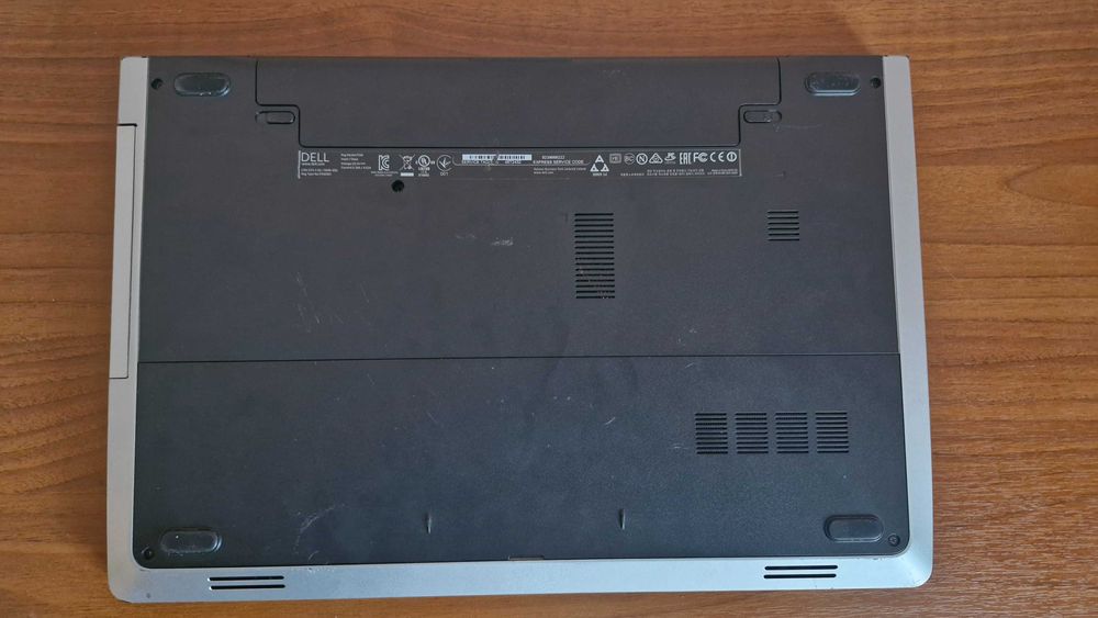 Ноутбук DELL Inspiron 17 5748 / "17,3"