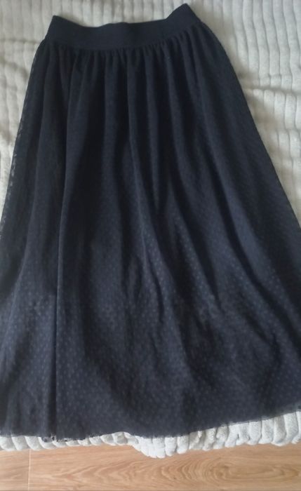 Продам спідницю, в їдеальному стані. На бірці розмір L.