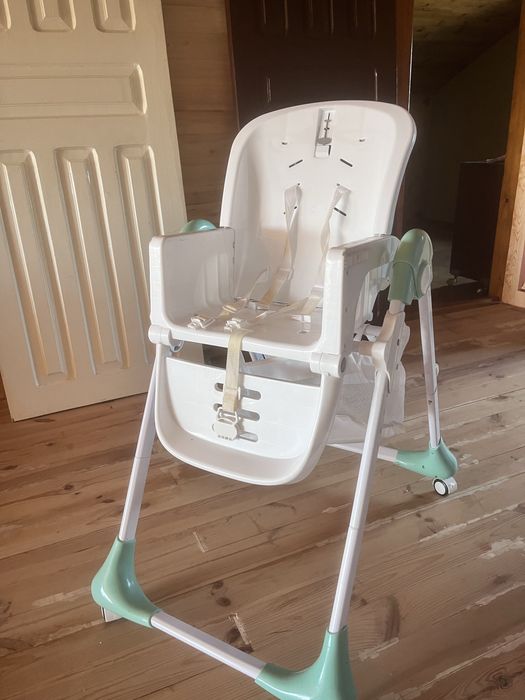 Стільчик для годування